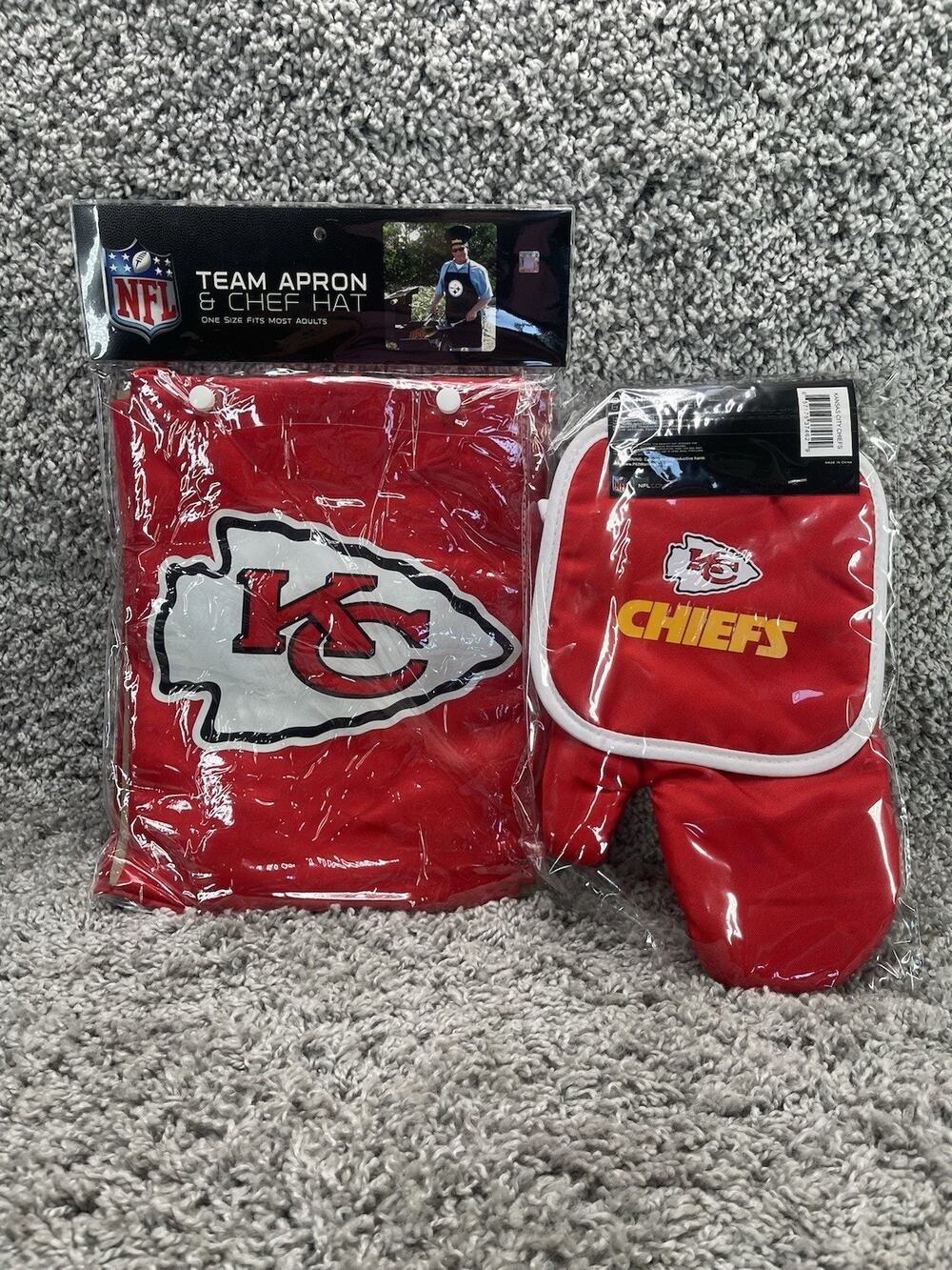 Kansas City Chiefs NFL Team Apron & Chef Hat And Oven Mitt Pot Holder Bundle Set
